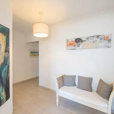 Apartment Dionis *